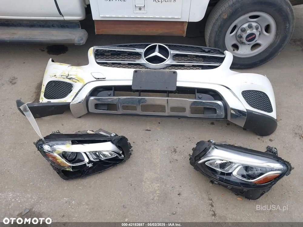 Mercedes-Benz GLC - 26