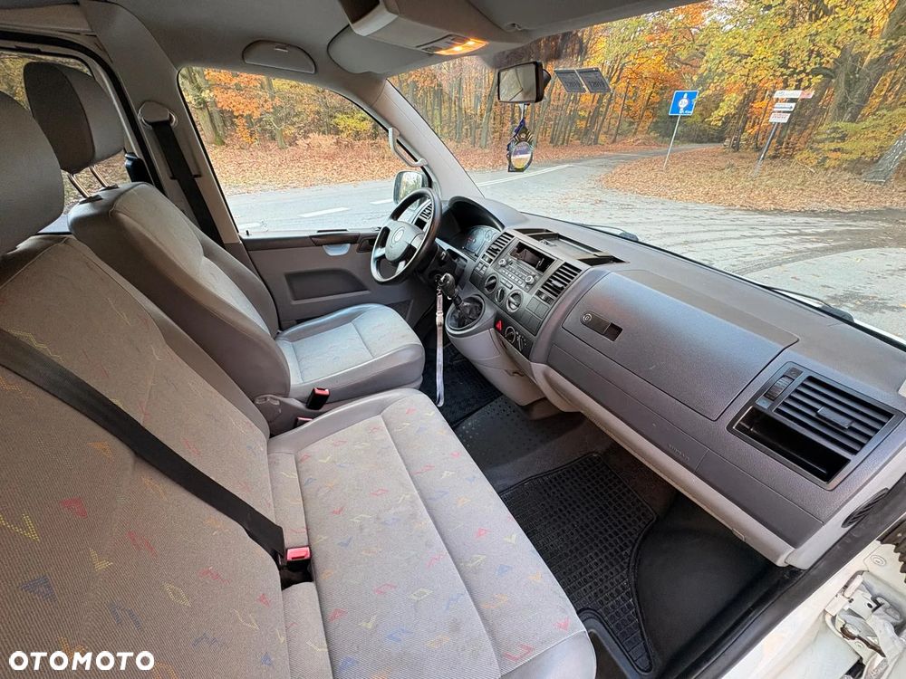 Volkswagen Transporter T5 TDI L2H1 - 18