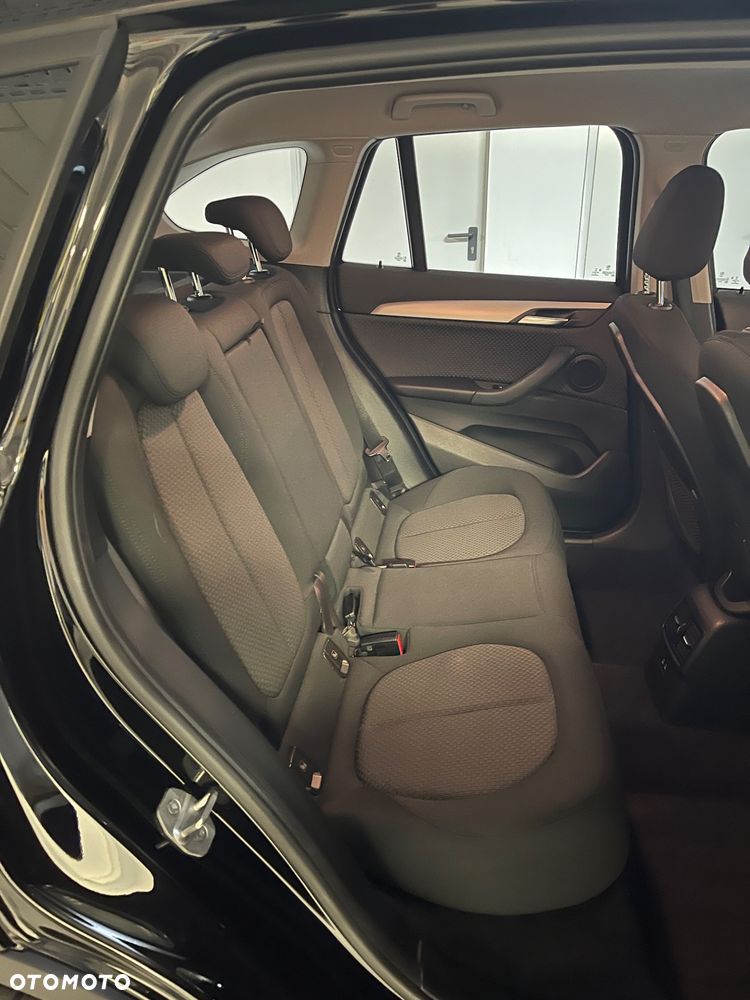 BMW X1 - 11