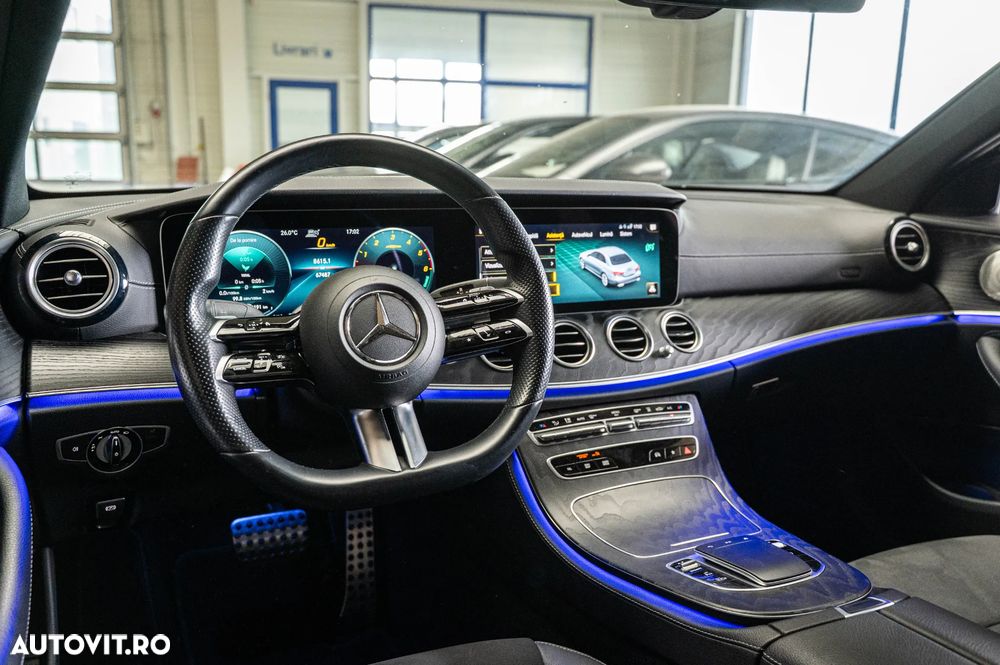 Mercedes-Benz E 300 de 4Matic 9G-TRONIC AMG Line - 29