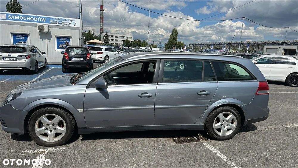 Opel Vectra 1.9 CDTI DPF Cosmo - 4