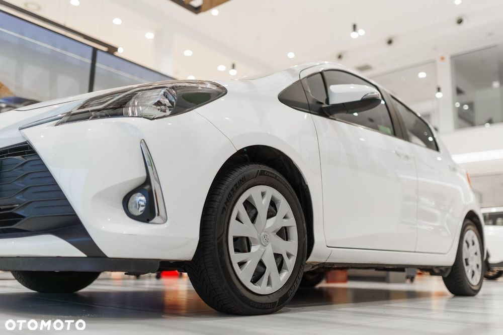 Toyota Yaris - 17
