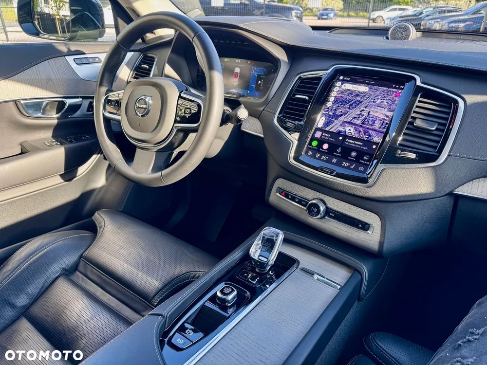 Volvo XC 90 T8 AWD Plug-In Hybrid Ultra Dark 7os - 11