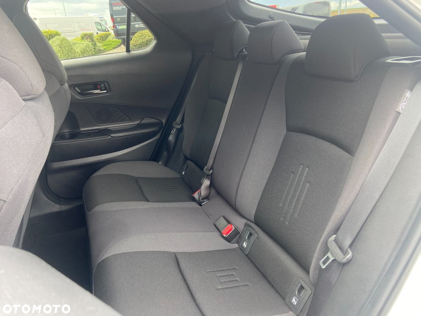 Toyota C-HR 1.8 Hybrid Style - 12