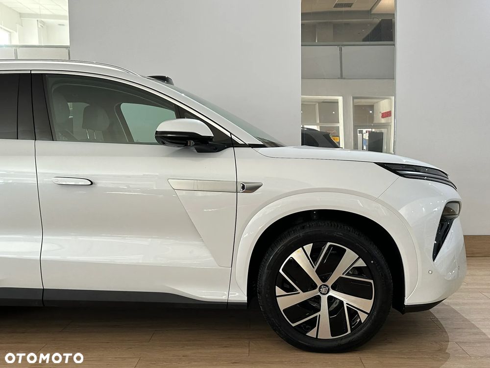 BYD Tang L - 14