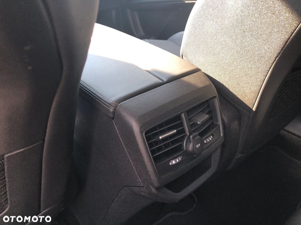 Peugeot 3008 1.2 PureTech Allure S&S EAT8 - 15