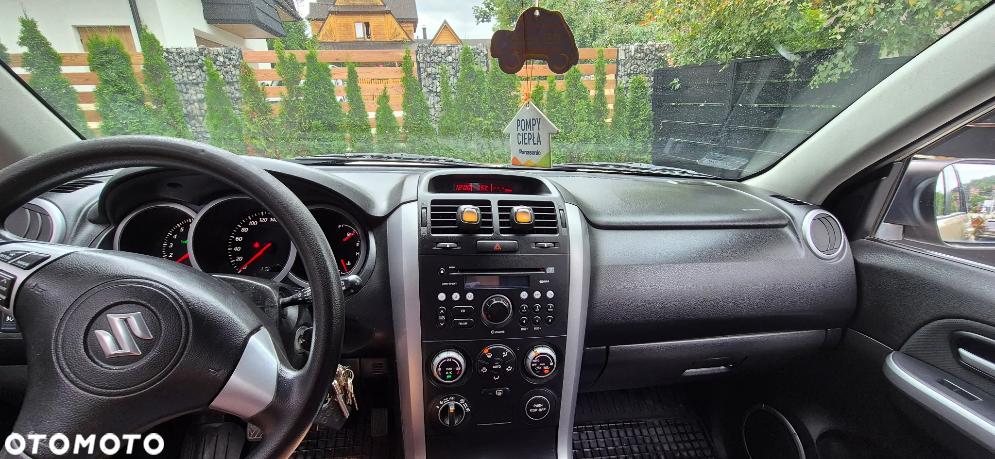 Suzuki Grand Vitara 2.0 - 10