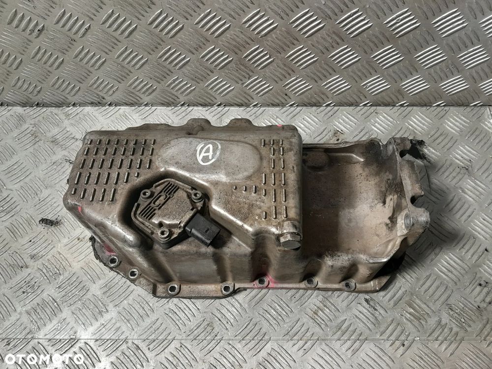 VOLKSWAGEN AUDI SEAT SKODA MISKA OLEJOWA 1.6 FSI 03C103603J - 1