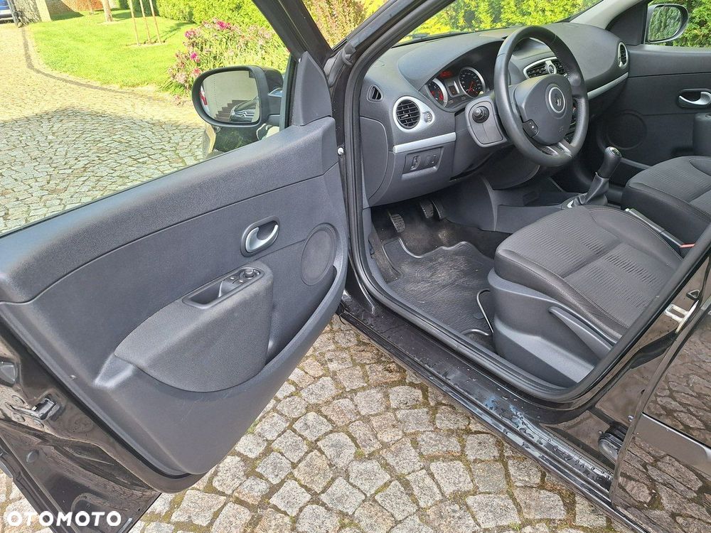 Renault Clio 1.2 16V 75 Dynamique - 8