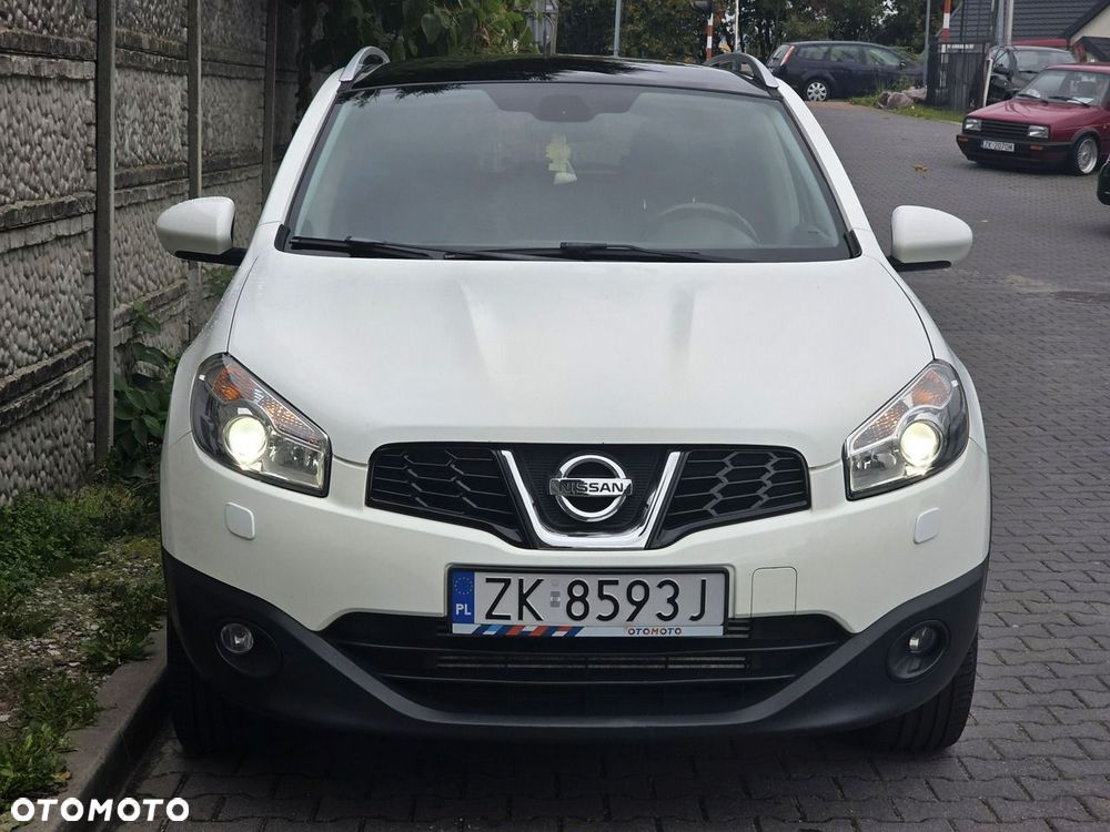 Nissan Qashqai - 2