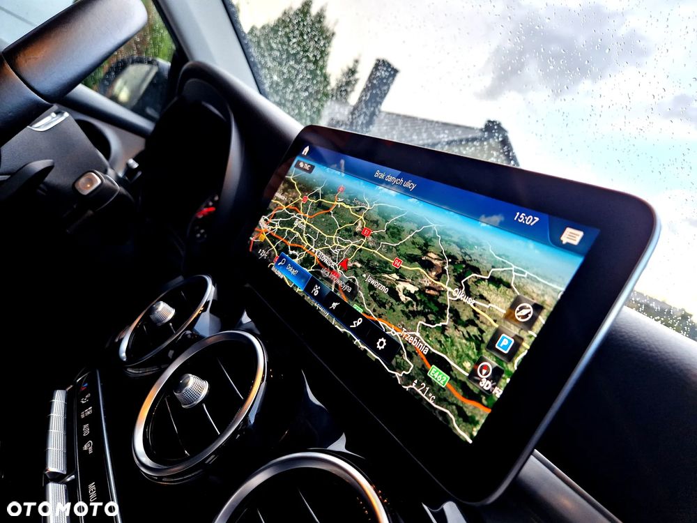 Mercedes-Benz GLC 220 d 4Matic 9G-TRONIC Exclusive - 27