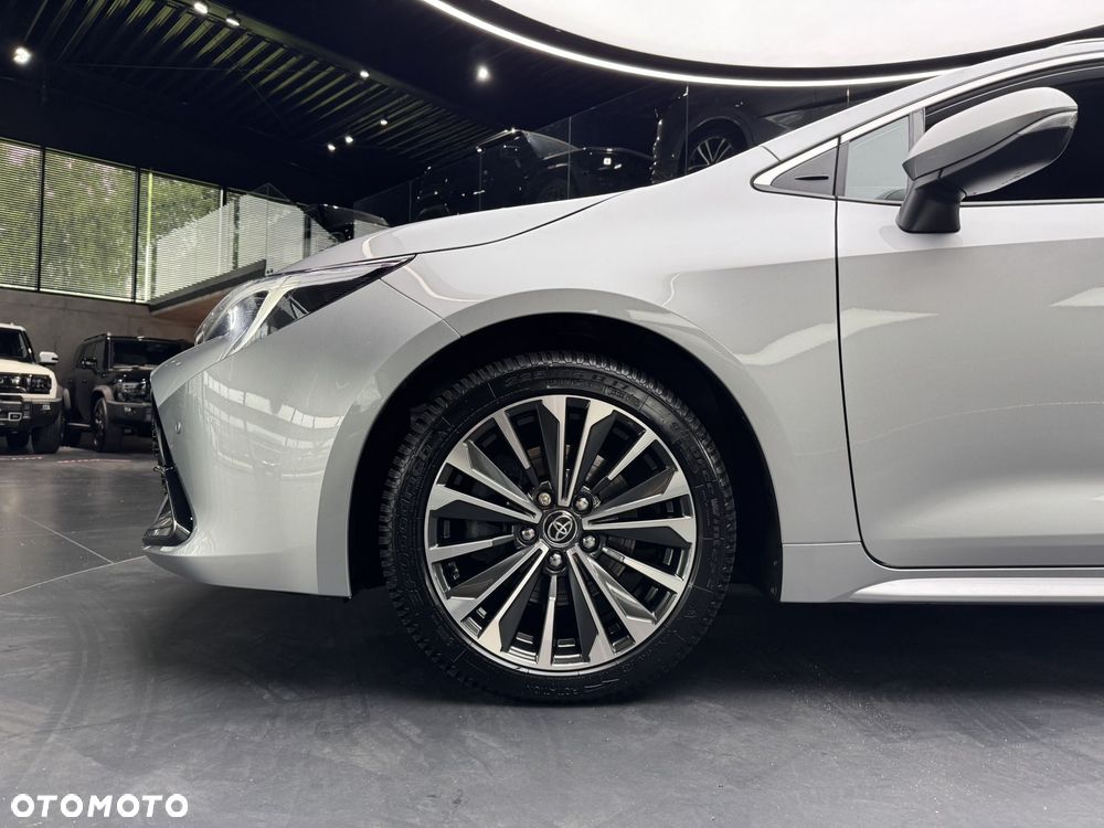 Toyota Corolla 2.0 Hybrid Style - 21