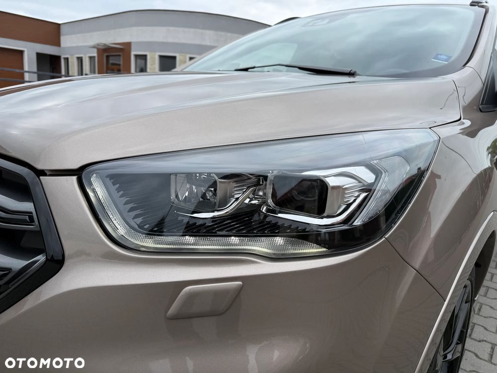 Ford Kuga 2.0 TDCi AWD ST-Line - 24