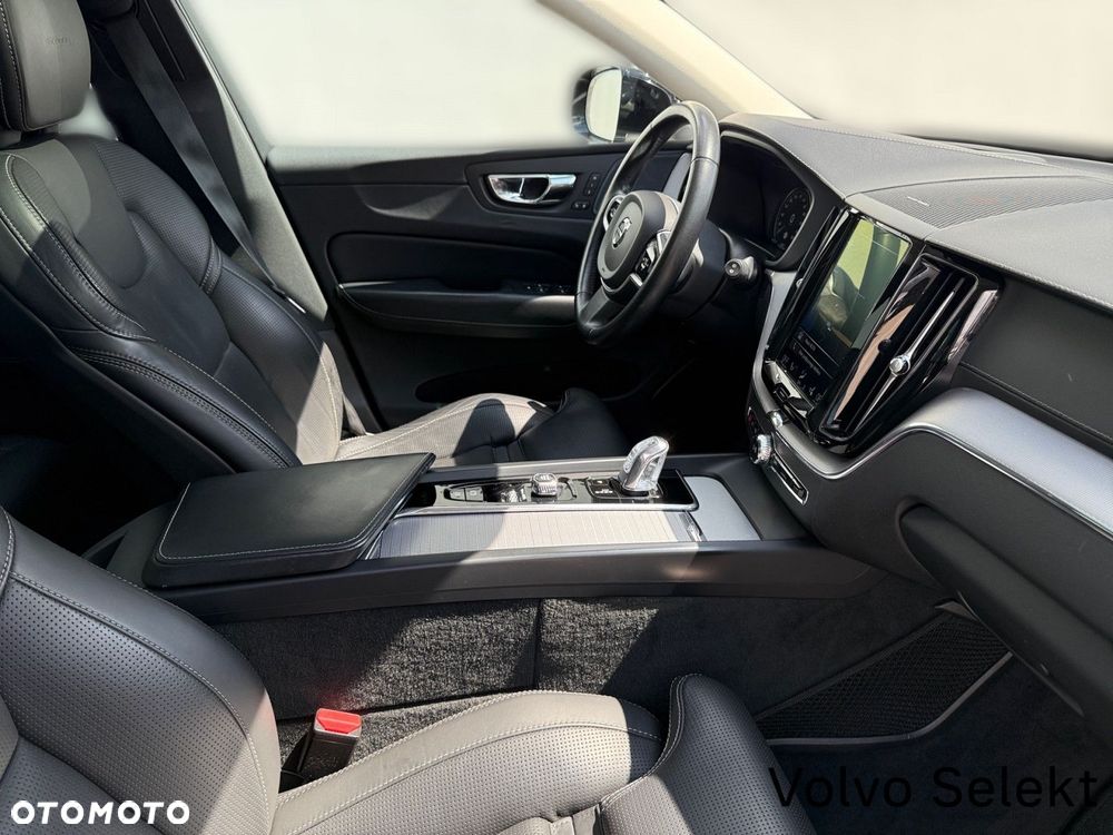 Volvo XC 60 - 25