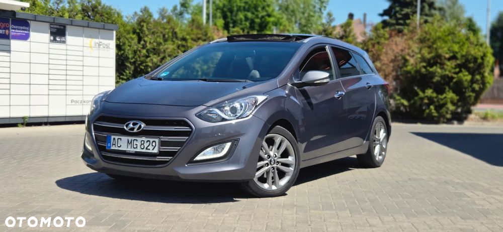 Hyundai i30 blue Kombi 1.6 GDi YES Gold - 4
