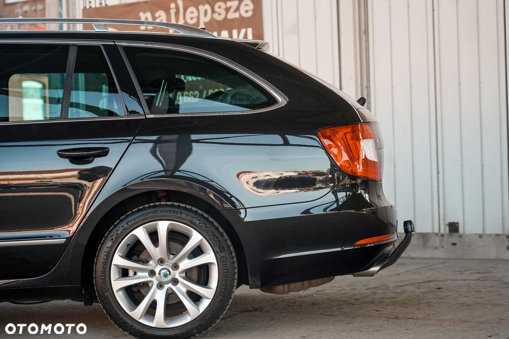 Skoda Superb 2.0 TDI DSG FAMILY - 12