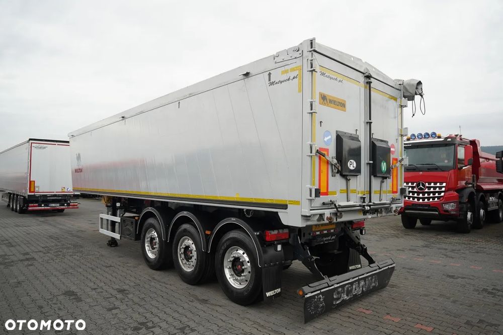 Wielton / WYWROTKA - 46 m3 / ALUMINIOWA / OŚ PODNOSZONA / OSIE SAF / KLAPO DRZWI / WAGA: 6 130 KG / - 6