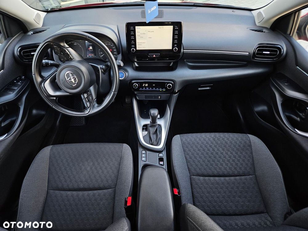 Toyota Yaris - 12