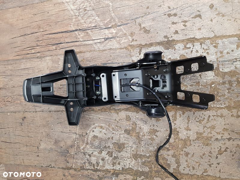 Uchwyt tablicy błotnik Yamaha XSR 900 - 7