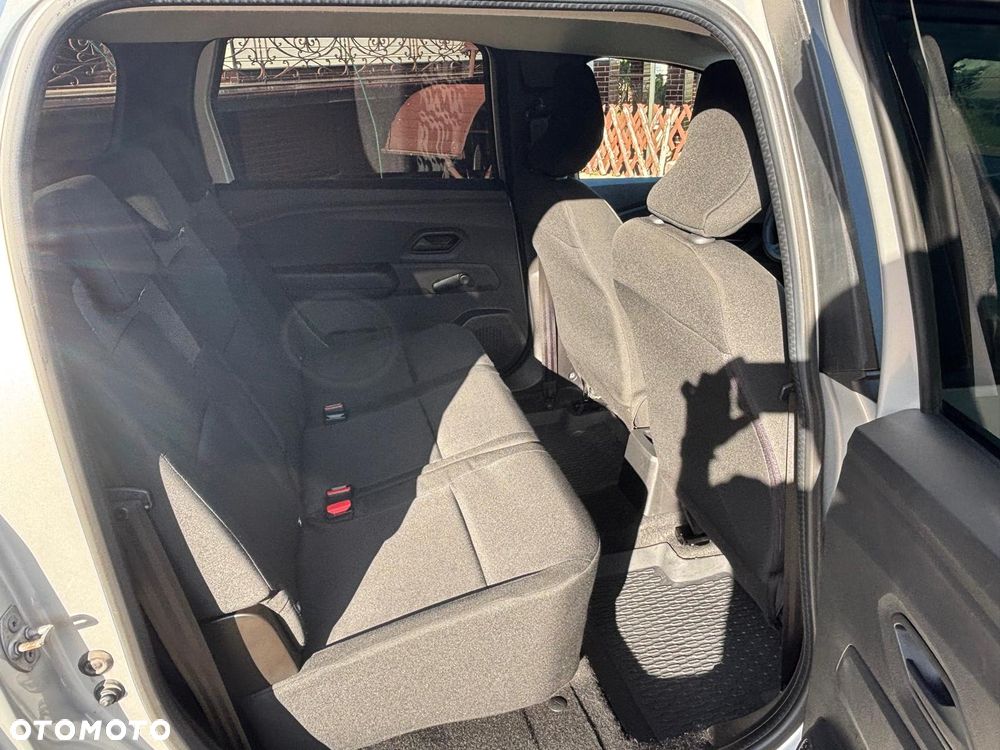 Dacia Jogger 1.0 TCe Essential - 18