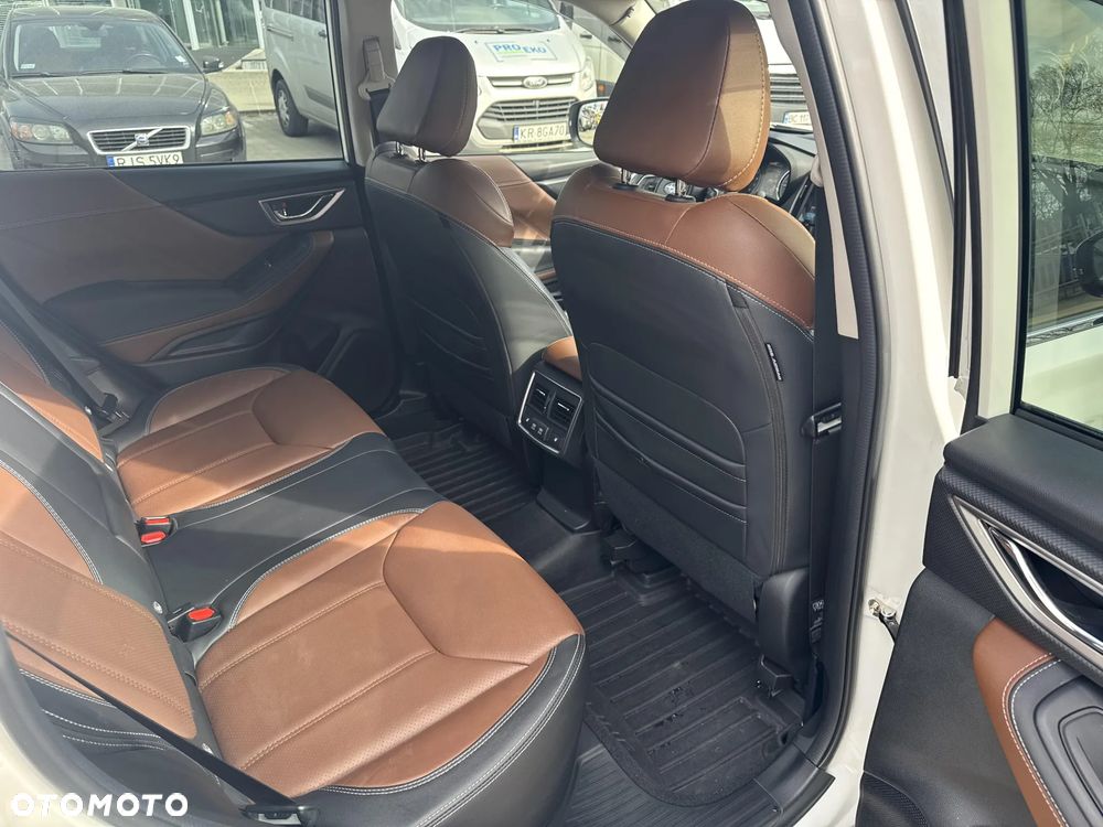 Subaru Forester 2.0i-L Platinum (EyeSight) Lineartronic - 13