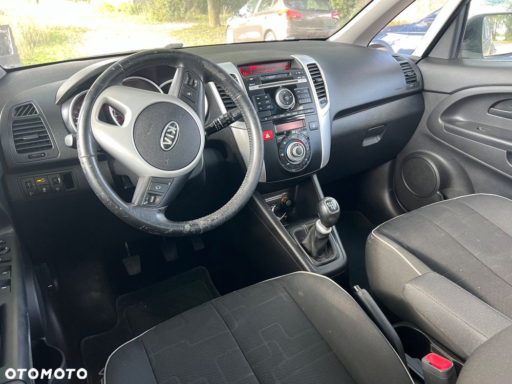 Kia Venga 1.4 CVVT Attract - 12