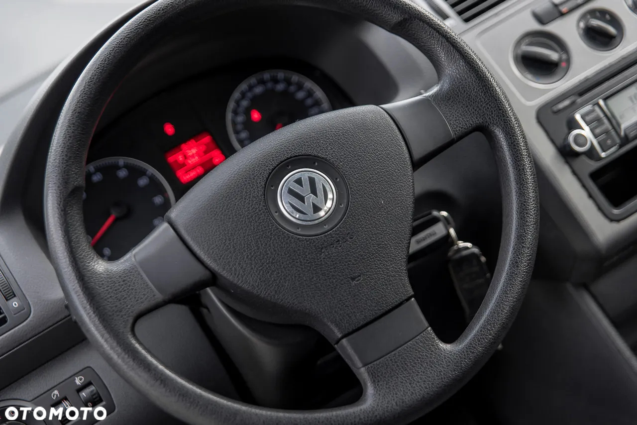 Volkswagen Touran 1.6 Conceptline - 8