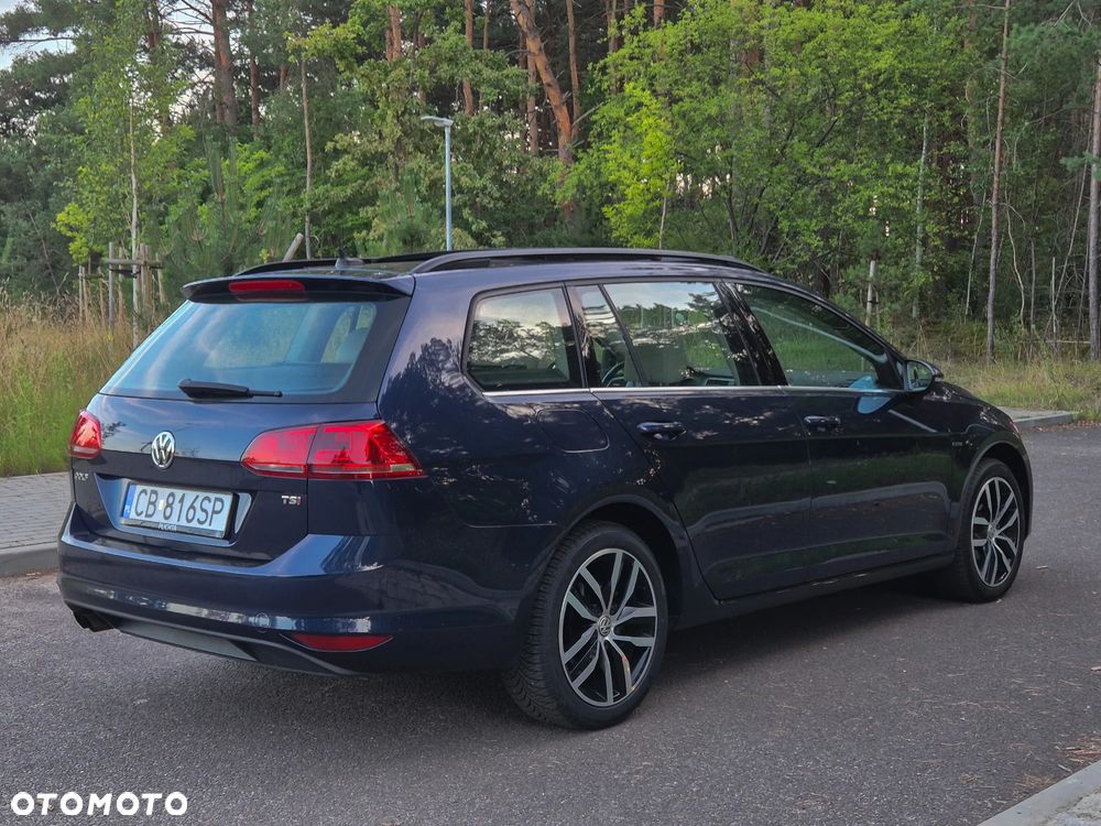 Volkswagen Golf - 8