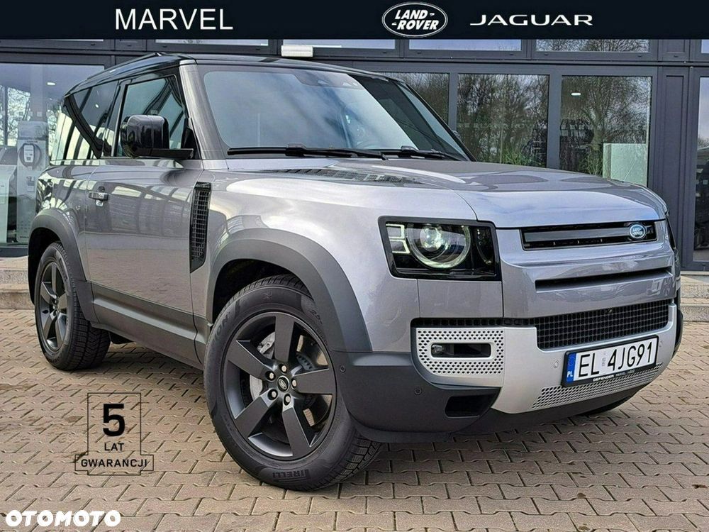 Land Rover Defender - 1