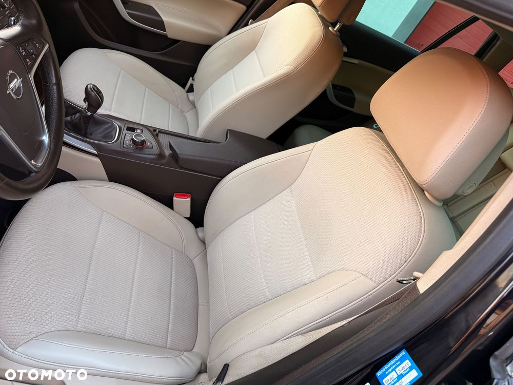 Opel Insignia 1.6 T Cosmo - 23