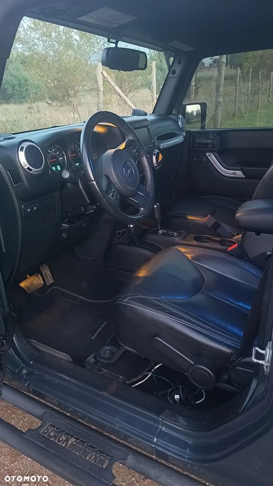 Jeep Wrangler - 31