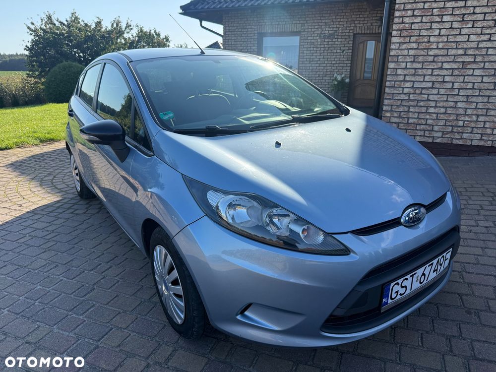 Ford Fiesta - 2
