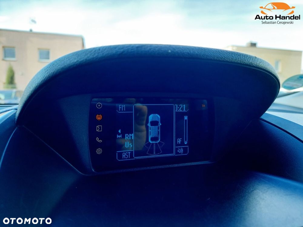 Ford Tourneo Courier - 22