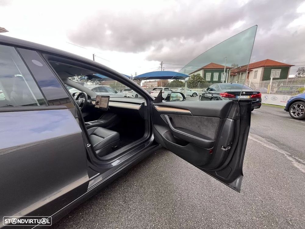 Tesla Model 3 Long Range Tração Traseira - 24