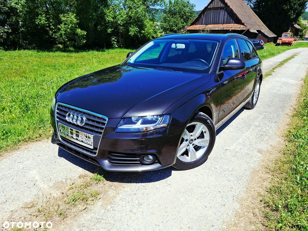 Audi A4 Avant 2.0 TDI DPF Ambiente - 1
