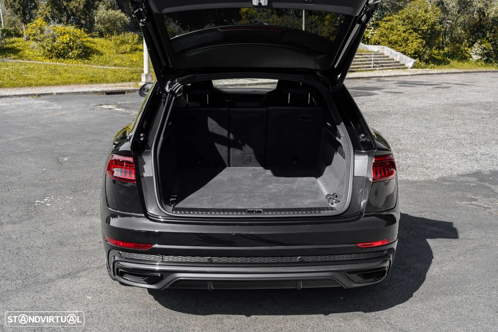 Audi Q8 SUV TFSI e quattro 360 kW tiptronic - 9