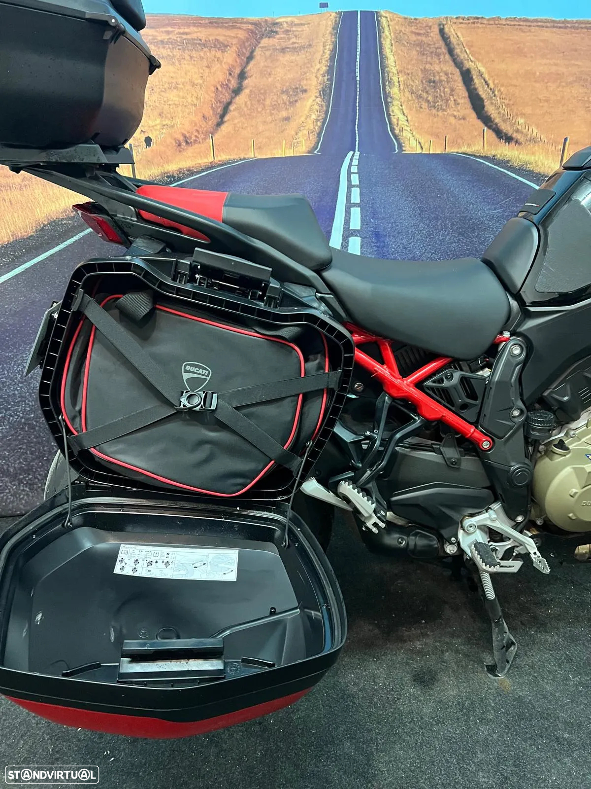 Ducati Multistrada V4 Pikes Peak - 13