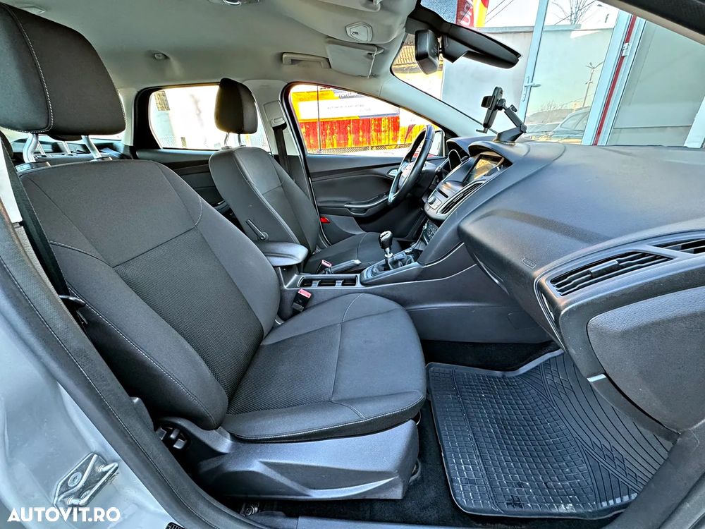 Ford Focus 1.5 EcoBlue Titanium Business - 8