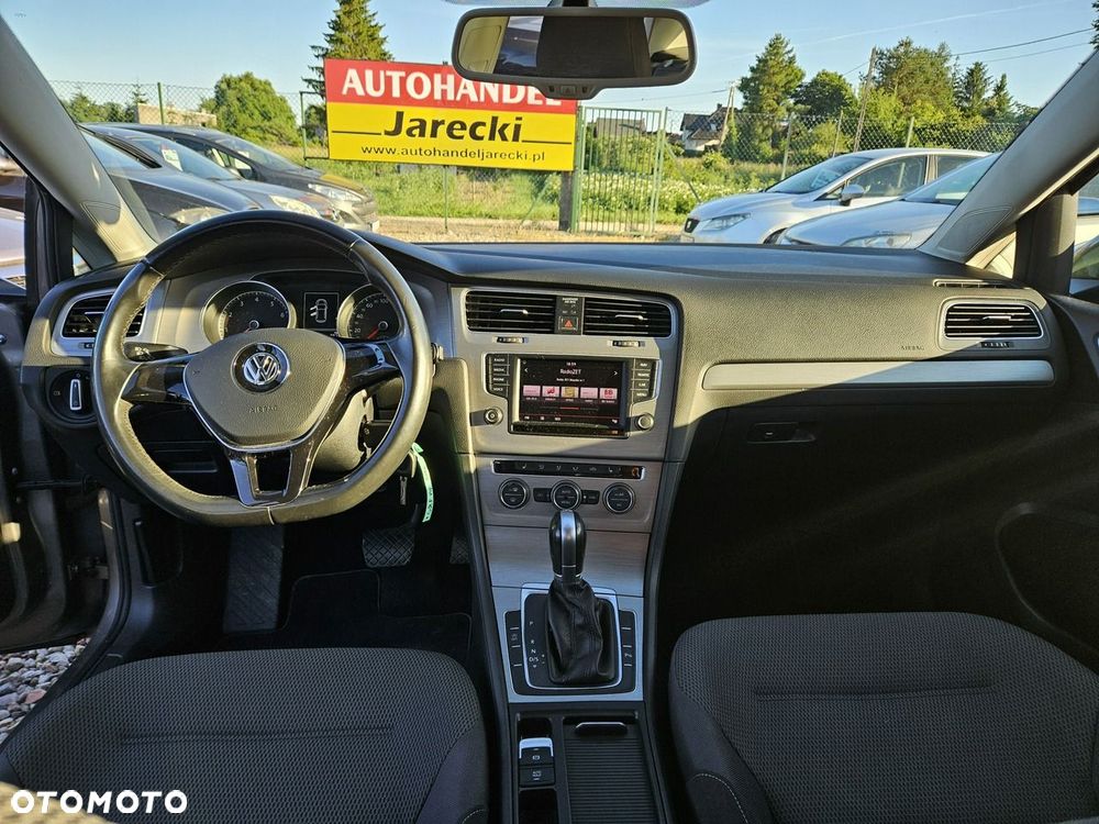 Volkswagen Golf - 12
