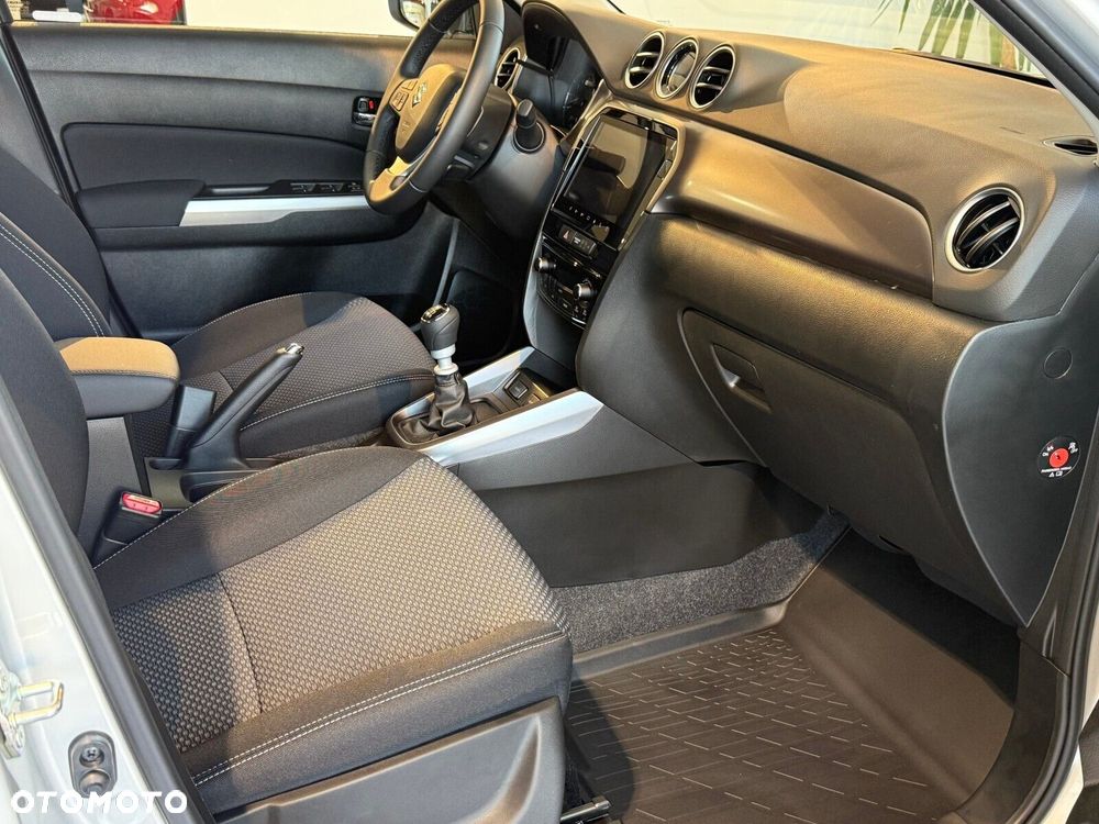 Suzuki Vitara 1.4 Boosterjet mHEV Premium Plus 2WD - 19