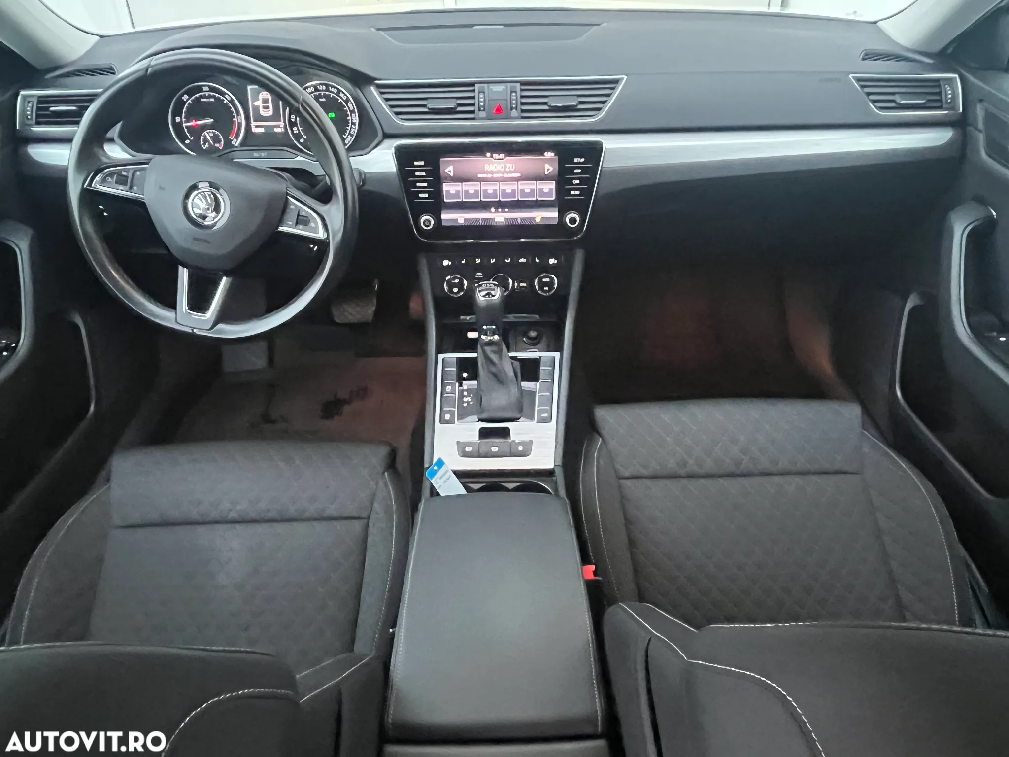 Skoda Superb 2.0 TDI DSG Ambition - 7