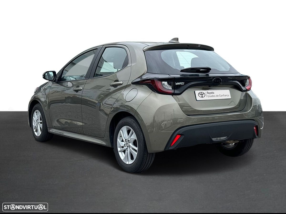 Toyota Yaris 1.0 VVT-i Comfort Plus - 2