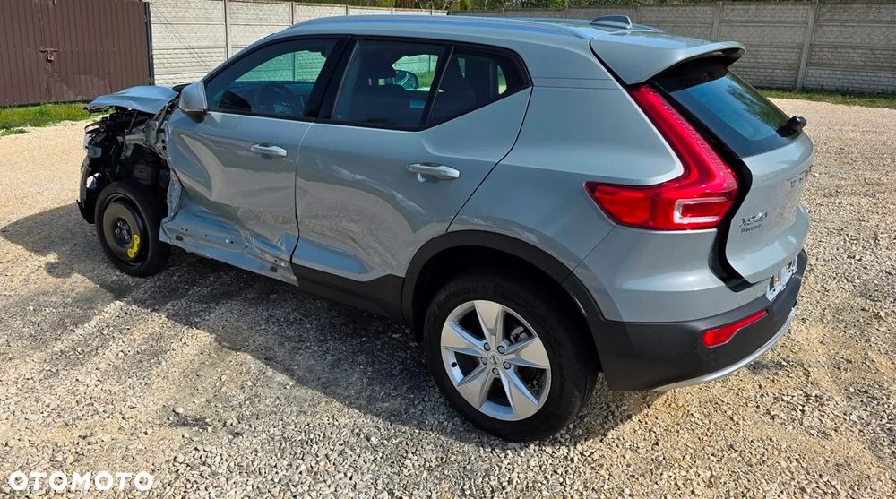 Volvo XC 40 B3 Essential - 13