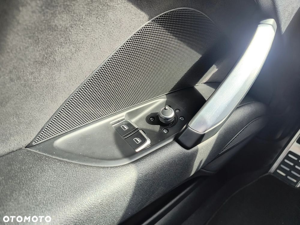 Audi TT Coupé 2.0 TFSI Quattro S tronic - 29