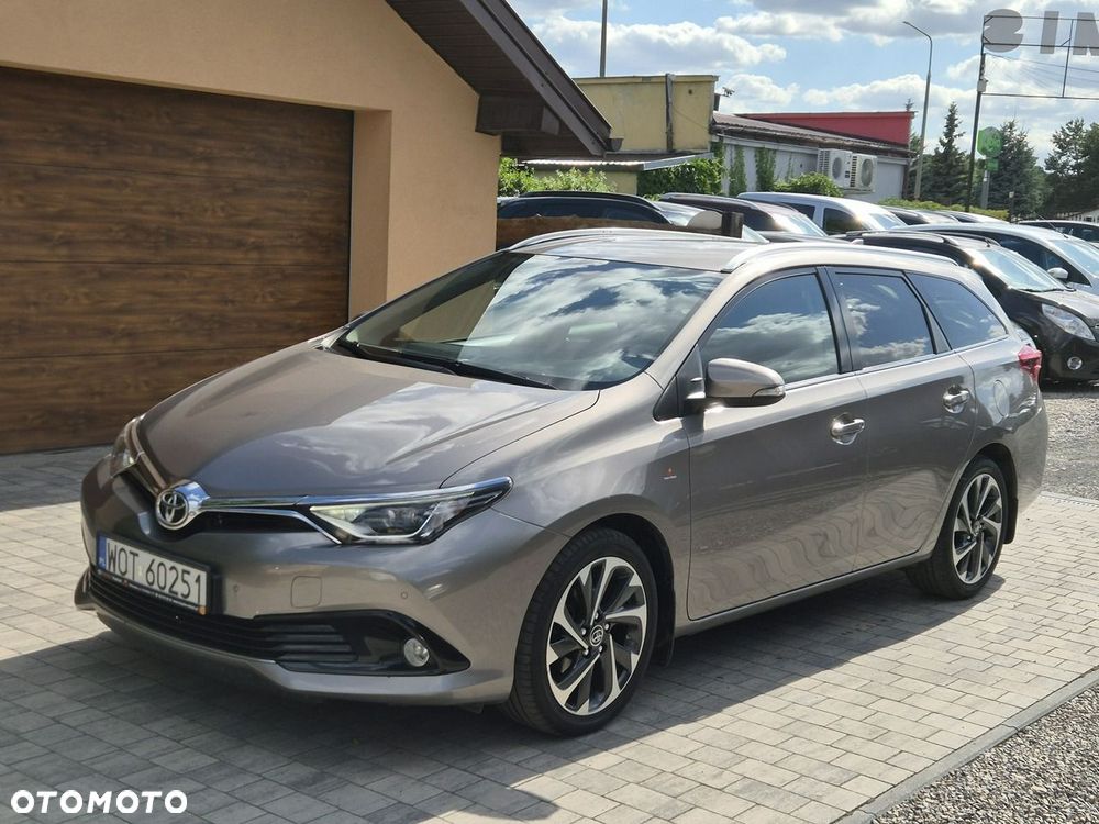 Toyota Auris - 4