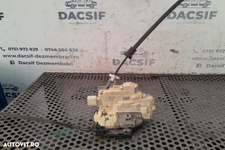 Broasca usa spate stanga 3C4839015A Volkswagen VW Passat B7 [2010 - 2 - 1