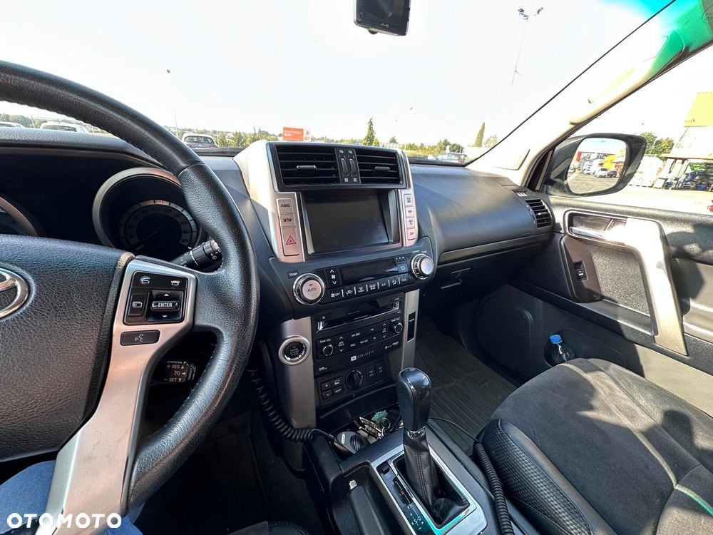 Toyota Land Cruiser LC 3.0 D-4D Premium - 6
