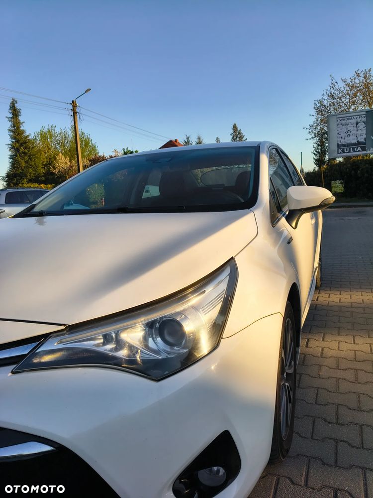 Toyota Avensis 2.0 D-4D Active Business - 3