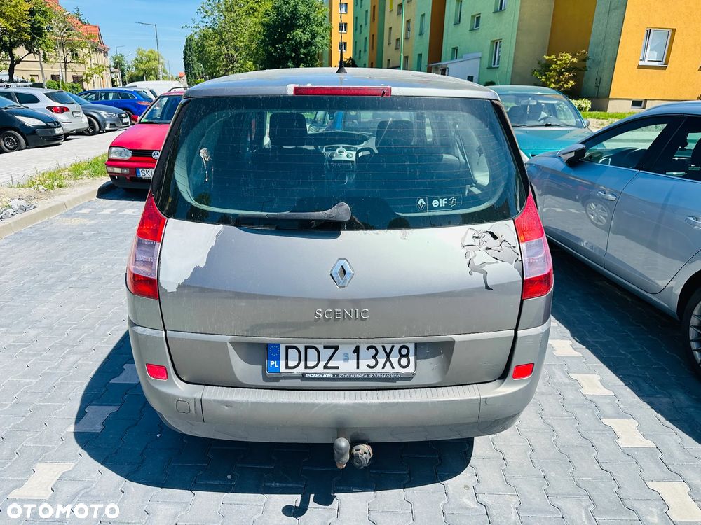 Renault Scenic 1.5 dCi Confort Authentique - 6