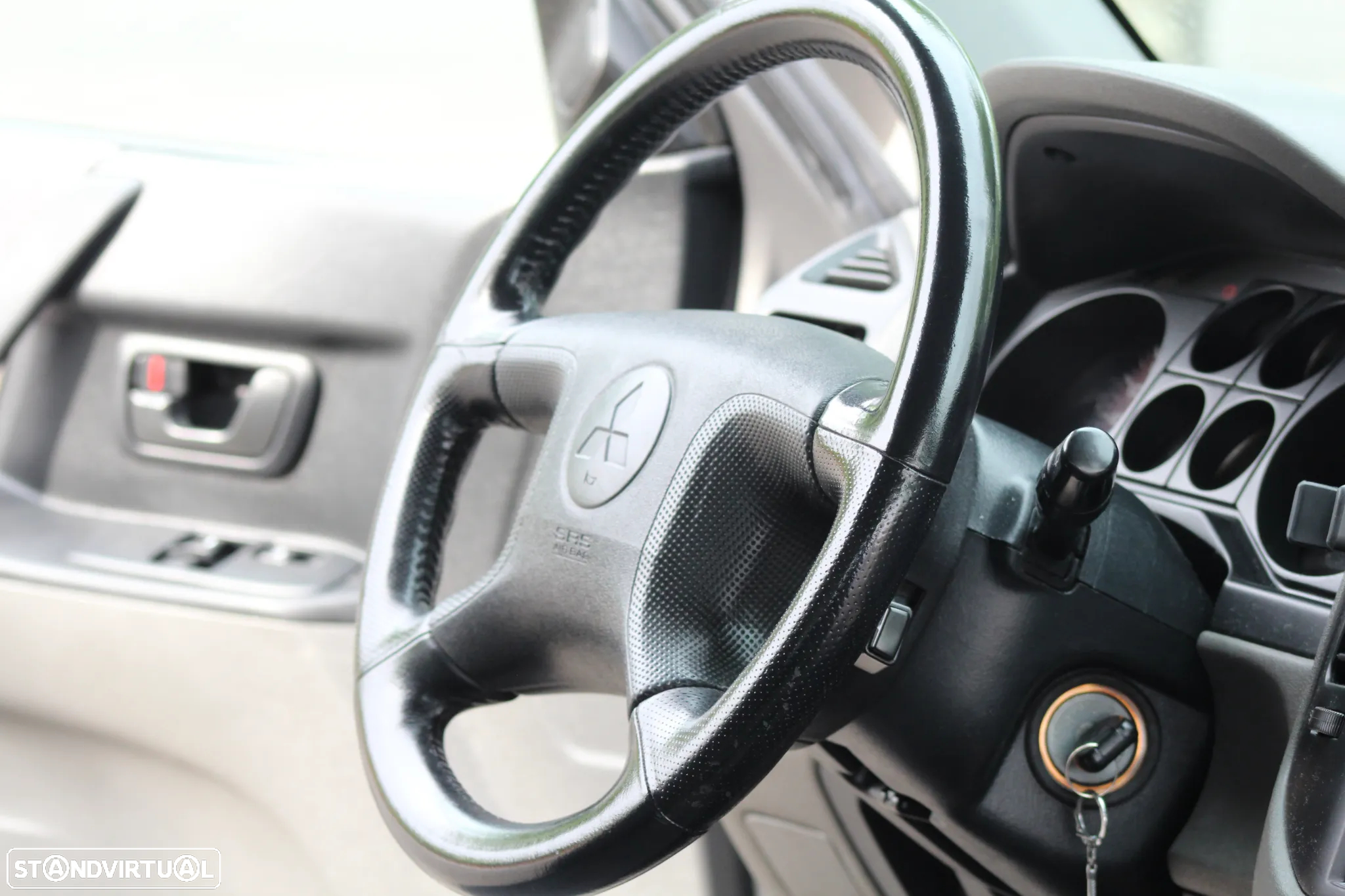 Mitsubishi Pajero 3.2 DI-D GLS ABS+CA - 25